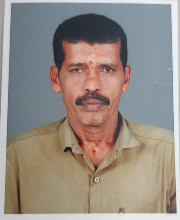 ಮರಕ್ಕೆ ಡಿಕ್ಕಿ .ಸ್ಕೂಟರ್ ಸವಾರ ಮೃತ್ಯು