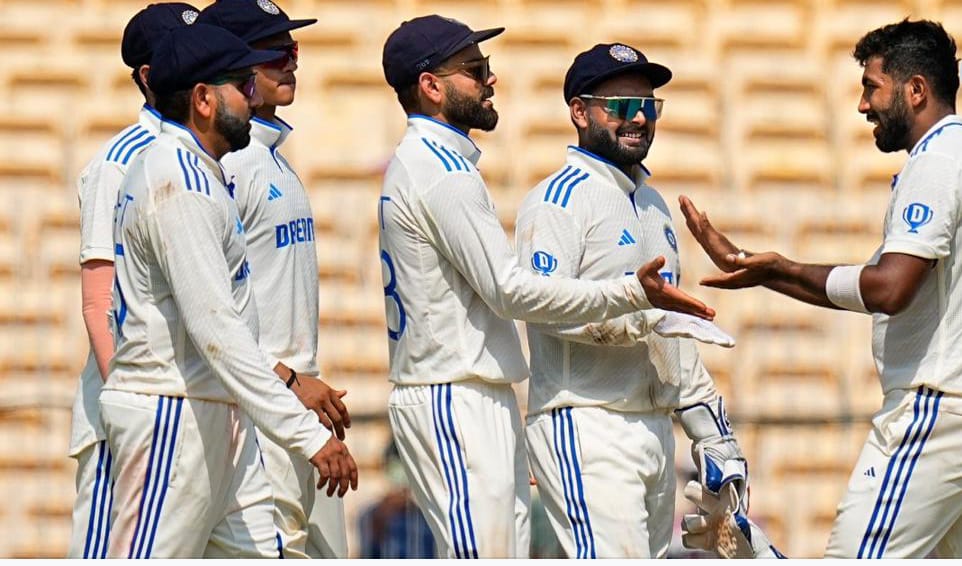 IND vs AUS Test: ಭಾರತದ ಪರ ಇಬ್ಬರು ಪದಾರ್ಪಣೆ: ಇಬ್ಬರು ಕನ್ನಡಿಗರಿಗೆ ಸ್ಥಾನ