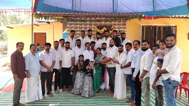 ಪಾಡಿಗಾರ ಬಡ ಕುಟುಂಬಕ್ಕೆ ಮನೆ ಹಸ್ತಾಂತರ – ಪೆರ್ಡೂರು ಗೆಳೆಯರ ಬಳಗದ ಸಮಾಜಮುಖಿ ಕಾರ್ಯಕ್ಕೆ ಮೆಚ್ಚುಗೆ