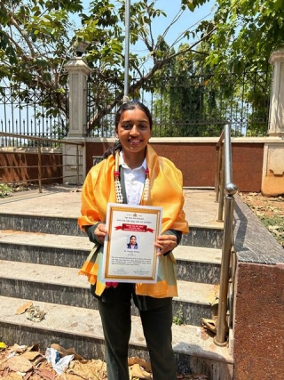 ರೋಲರ್ ಸ್ಕೇಟಿಂಗ್‌ಗಾಗಿ ಜೆಸ್ನಿಯಾ ಕೊರಿಯಾ ಅವರಿಗೆ “ಹೊಯ್ಸಳ ಮತ್ತು ಕೆಳದಿ ಚೆನ್ನಮ್ಮ ಪ್ರಶಸ್ತಿ” ನೀಡಿ ಗೌರವಿಸಲಾಯಿತು.