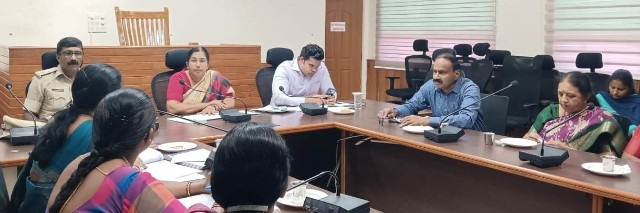ಸಮಾಜದಲ್ಲಿ ದುರ್ಬಲರಾದ ಹೆಣ್ಣು ಮಕ್ಕಳು ಹಾಗೂ ಮಕ್ಕಳಿಗೆ ಅಗತ್ಯ ಕಾನೂನು ನೆರವು ಒದಗಿಸಿ : ಜಿಲ್ಲಾಧಿಕಾರಿ ಡಾ. ಕೆ ವಿದ್ಯಾಕುಮಾರಿ
