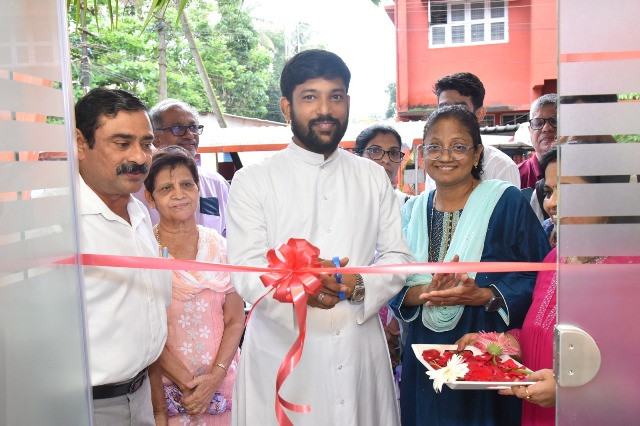 ಉಡುಪಿ: ಡಾ. ಮ್ಯಾರಿಟ್ ಅವರ ಟ್ರಿನಿಟಿ ಡೆಂಟಲ್ ಕೇರ್ ಹೊಸ ಸ್ಥಳಕ್ಕೆ ಸ್ಥಳಾಂತರಗೊಂಡಿದೆ.