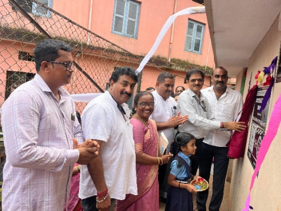 ಸರಕಾರಿ ಮಾದರಿ. ಹಿರಿಯ ಪ್ರಾಥಮಿಕ ಶಾಲೆ ಒಳಕಾಡು ; ಶೌಚಾಲಯದ ಹಸ್ತಾಂತರ ಮತ್ತು ಉದ್ಘಾಟನಾ ಸಮಾರಂಭ