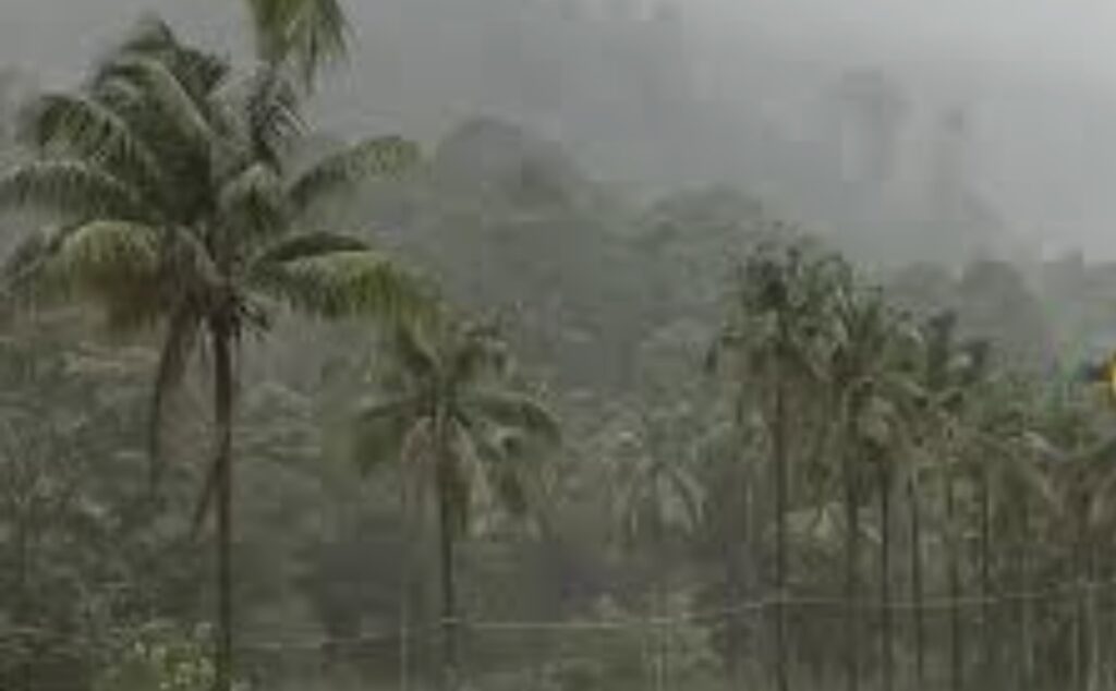 ಬಾರಿ ಮಳೆ ಬಿರುಗಾಳಿ ಸಾದ್ಯತೆ