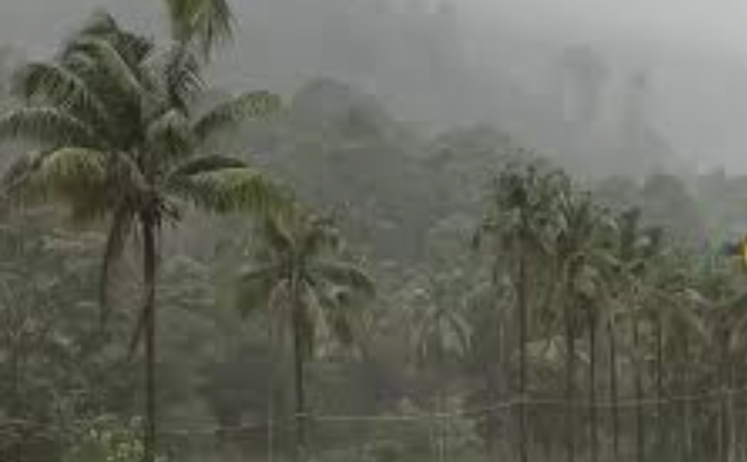 ಬಾರಿ ಮಳೆ ಬಿರುಗಾಳಿ ಸಾದ್ಯತೆ