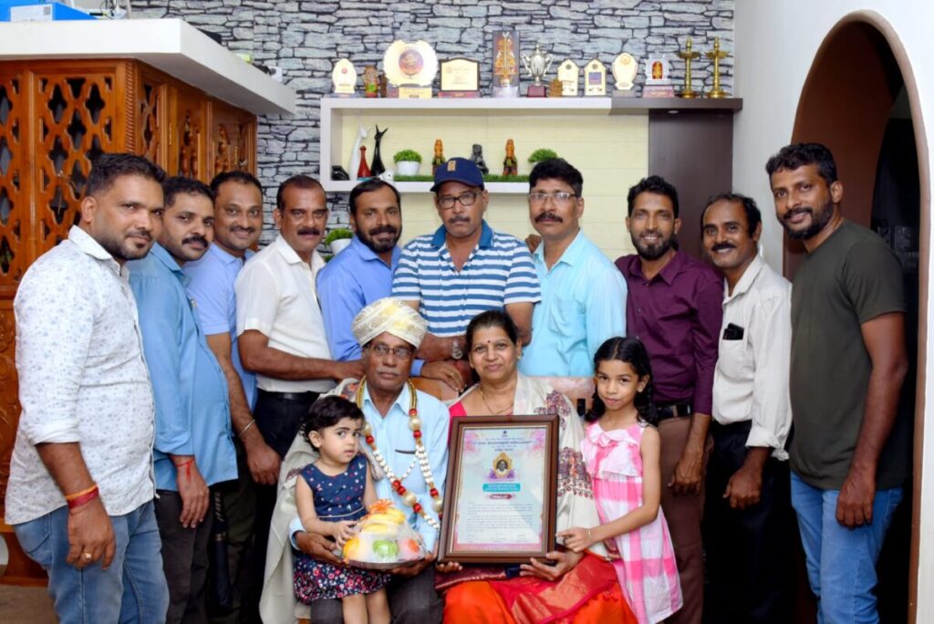 ಸೌತ್ ಕೆನರಾ ಫೋಟೋಗ್ರಾಫರ್ಸ್ ಅಸೋಸಿಯೇಷನ್‌(ರಿ) ರಿಂದ ಶ್ರೀ ಅಶೋಕ್ ಉಳ್ಳಾಲ್ ರವರಿಗೆ ಸನ್ಮಾನ