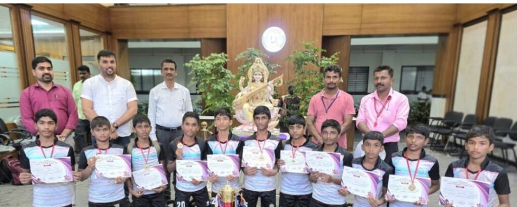 ಕುಂದಾಪುರ :ಕಬಡ್ಡಿ ಪಂದ್ಯಾಟ – ವಿದ್ಯಾರಣ್ಯ ಆಂಗ್ಲ ಮಾಧ್ಯಮ ಶಾಲೆಯ ಬಾಲಕರ ತಂಡ ಪ್ರಥಮ