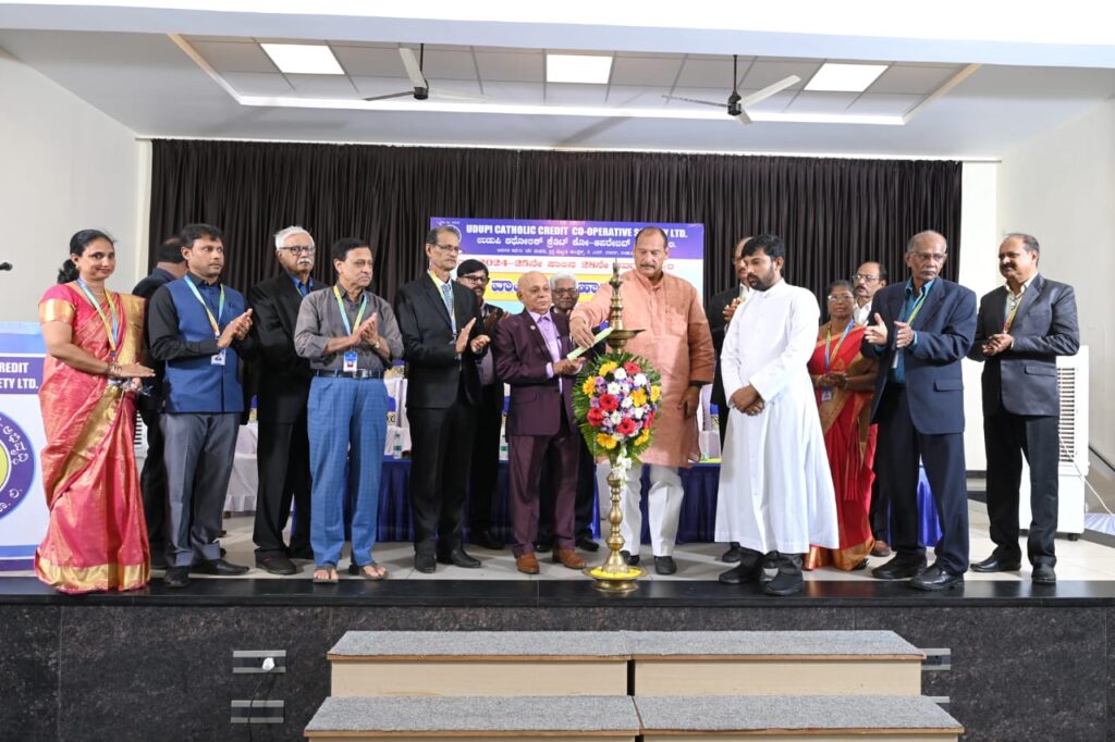 ಜನರಲ್ಲಿ ಆರ್ಥಿಕ ಸಂಪನ್ಮೂಲ ವೃದ್ಧಿಸುವುದು ಸಹಕಾರಿ ಕ್ಷೇತ್ರದ ಮುಖ್ಯ ಉದ್ದೇಶ – ಐವನ್ ಡಿಸೋಜ