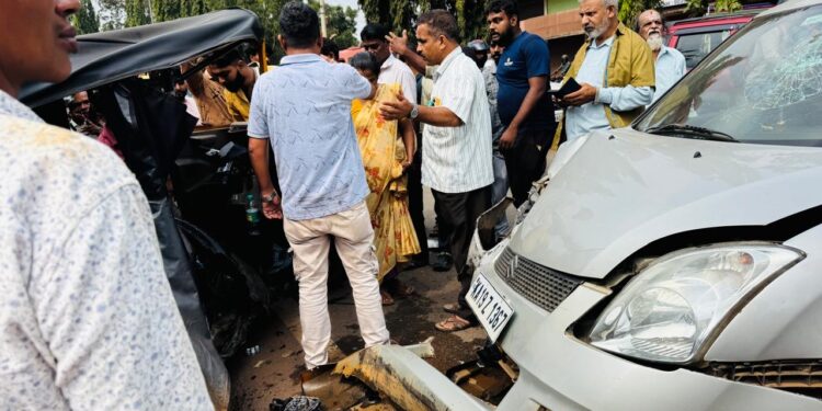 ಪುತ್ತೂರು :ಭೀಕರ ರಸ್ತೆ ಅಪಘಾತ ಇಬ್ಬರು ಗಂಭೀರ