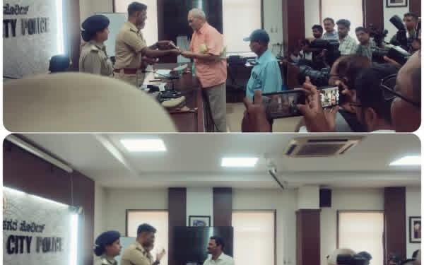 ಮಂಗಳೂರು: ಕಳವಾಗಿದ್ದ 233 ಮೊಬೈಲ್ ಫೋನ್‌ಗಳು ಪೊಲೀಸ್ ವಶಕ್ಕೆ: ಮಾಲಕರಿಗೆ ಹಸ್ತಾಂತರ..!!