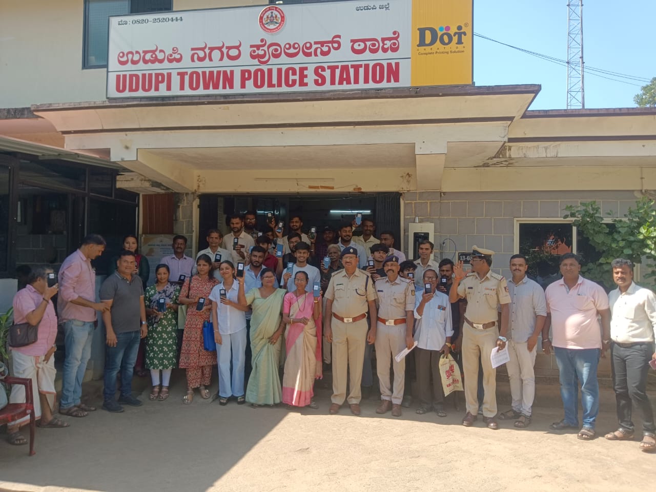 ಉಡುಪಿ:ಕಳೆದು ಹೋದ 60 ಮೊಬೈಲ್ ಹಸ್ತಾಂತರ