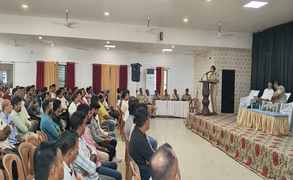 ಹೊಸ ವರ್ಷಾಚರಣೆ ಸಮಯದ ಬಗ್ಗೆ ರೆಸಾರ್ಟ್‌ ಮತ್ತು ಹೋಟೆಲ್‌ ಮಾಲಕರುಗಳ ಸಭೆ*