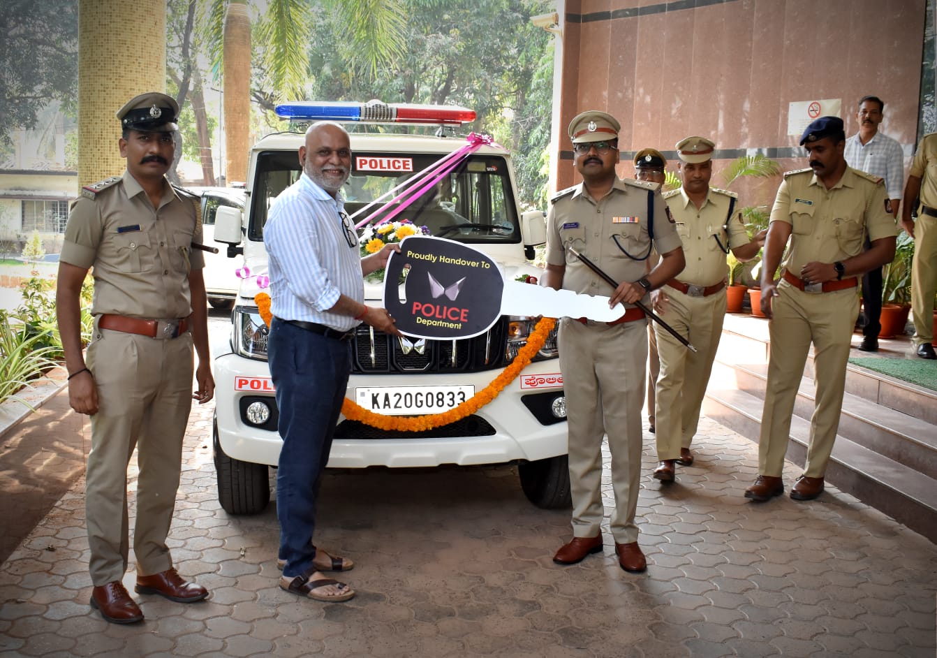 ಬೋಳಾಸ್‌ ಆಗ್ರೋ ಪ್ರೈವೇಟ್‌ ಲಿಮಿಟೆಡ್‌, ಕಾರ್ಕಳ ಇವರ ವತಿಯಿಂದ ಉಡುಪಿ ಜಿಲ್ಲಾ ಪೊಲೀಸ್‌ಗೆ ಬೊಲೆರೋ ಜೀಪ್ ಹಸ್ತಾಂತರ