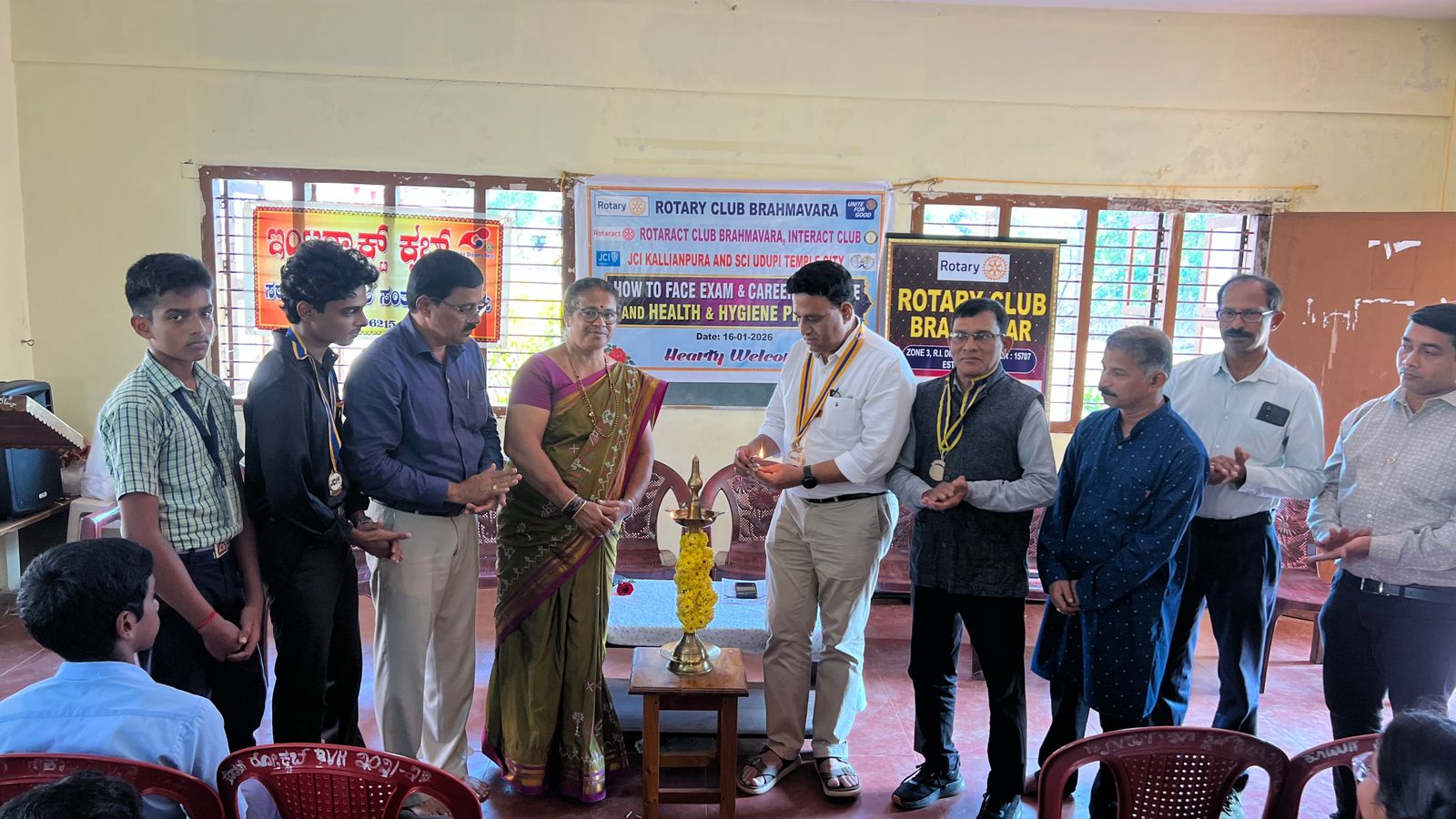 ಪರೀಕ್ಷಾ ಸವಾಲುಗಳು, ವೃತ್ತಿ ಮಾರ್ಗದರ್ಶನ ಮತ್ತು ಆರೋಗ್ಯ – ನೈರ್ಮಲ್ಯ ತರಬೇತಿ ಕಾರ್ಯಕ್ರಮ