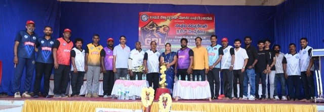 ಉಡುಪಿ ಜಿಲ್ಲಾ ಗ್ಯಾರೇಜ್ ಮಾಲಕರ ಸಂಘ; ಉದ್ಯಾವರದಲ್ಲಿ ಜಿಪಿಎಲ್ ಸೀಸನ್ 2 ಕ್ರಿಕೆಟ್ ಪಂದ್ಯಕೂಟ ಉದ್ಘಾಟನೆ