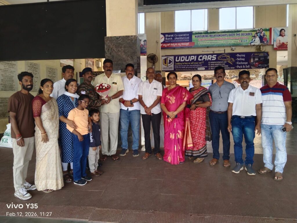ಭಾರತೀಯ ಸೇನೆಯಿಂದ ನಿವೃತ್ತಿ ಹೊಂದಿ ಹುಟ್ಟೂರಿಗೆ ಆಗಮಿಸಿದ ಯೋಧನಿಗೆ ಅದ್ಧೂರಿ ಸ್ವಾಗತ