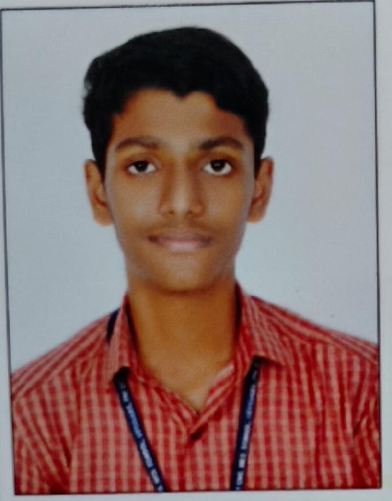 ಎಸ್.ಎಸ್.ಎಲ್.ಸಿ. ಫಲಿತಾಂಶದಲ್ಲಿ ಶಾಲೆಯಲ್ಲಿಯೇ ಐದನೇ ರ್‍ಯಾಂಕ್ ಪಡೆದ ಟೂರಿಸ್ಟ್ ಕಾರು ಚಾಲಕನ ಪುತ್ರ