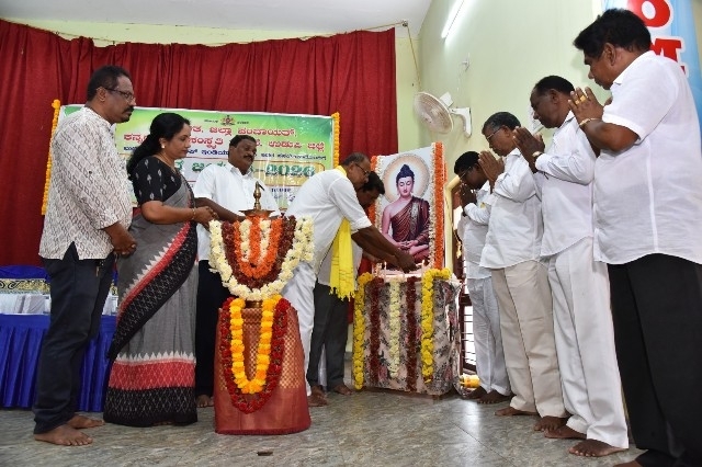 ಸಮಾಜವನ್ನು ಒಗ್ಗೂಡಿಸಲು ಬುದ್ಧರ ಸಂದೇಶ ಸಹಕಾರಿ : ಎಂ ಎ ಗಫೂರ್