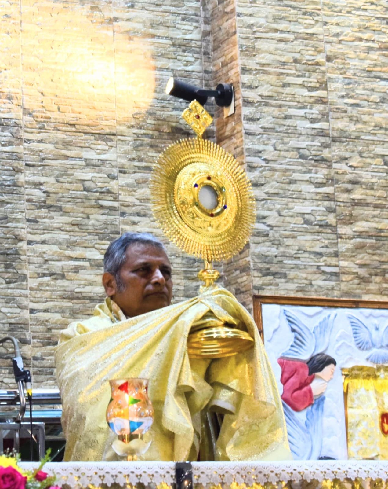 ಸೇಕ್ರೆಡ್ ಹಾರ್ಟ್ ಚರ್ಚ್ ಕೊಳಲಗಿರಿ ಧರ್ಮ ಗುರುಗಳಾದ ಅತೀ ವಂದನಿಯ ಜೋಸೆಫ್ ಮಾಚಾದೋ ಅವರ ಪೌರೋಹಿತ್ಯದ 40ನೇ ವಾರ್ಷಿಕೋತ್ಸವದ ಆಚರಣೆ