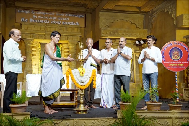 ಉಡುಪಿ ಶ್ರೀಕೃಷ್ಣ ಮಠದ ರಾಜಾಂಗಣದಲ್ಲಿ ; ಯಕ್ಷಗಾನ ಸಪ್ತಾಹ