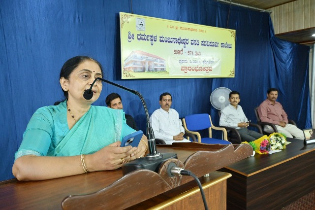 ಉಜಿರೆಯ ಎಸ್.ಡಿ.ಎಂ ಪದವಿ ಪೂರ್ವ ಕಾಲೇಜ್‌ನಲ್ಲಿ ಪ್ರಥಮ ವರ್ಷಕ್ಕೆ ಪ್ರವೇಶ ಸಮಾರಂಭ