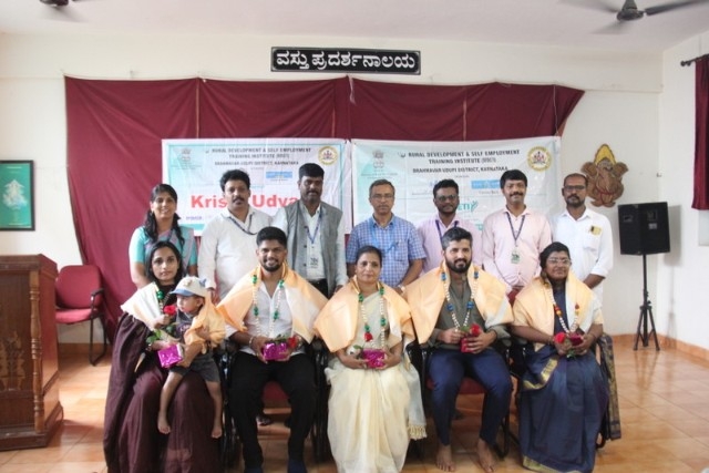 ಬ್ರಹ್ಮಾವರ ರುಡ್‌ಸೆಟ್‌ನಲ್ಲಿ ವಿಶ್ವ ಕೌಶಲ್ಯ ದಿನಾಚರಣೆ: ಕೃಷಿ ಉದ್ಯಮಿ ತರಬೇತಿಗೆ ಚಾಲನೆ, ಯಶಸ್ವಿ ಉದ್ಯಮಿಗಳಿಗೆ ಸನ್ಮಾನ