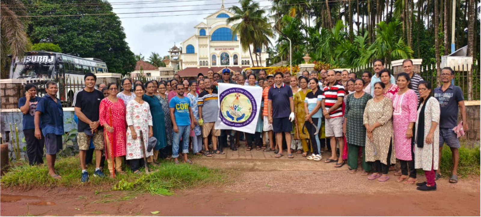 ಪ್ರಾಜೆಕ್ಟ್ ಈಡನ್ ರೆಸ್ಟ್: ಹೋಲಿ ಕ್ರಾಸ್ ಚರ್ಚ್, ಪಾಂಬೂರು ವತಿಯಿಂದ “ಶೋಲ್ಡರ್ ಟು ಶೋಲ್ಡರ್” ಅಭಿಯಾನದಡಿ ಸ್ಮಶಾನ ಸ್ವಚ್ಛತಾ ಕಾರ್ಯ