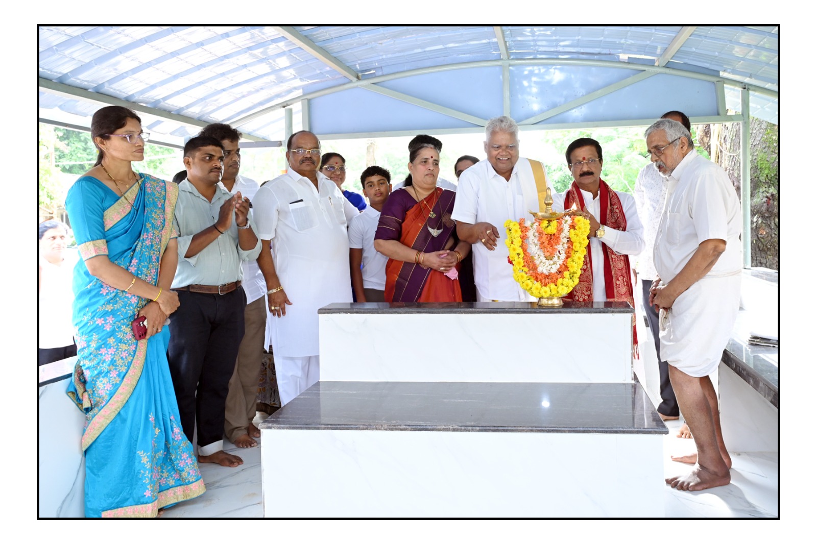 ಕೊಳಲಗಿರಿಯಲ್ಲಿ ನವೀಕೃತ ಬಸ್ಸು ತಂಗುದಾಣದ ಲೋಕಾರ್ಪಣೆ: