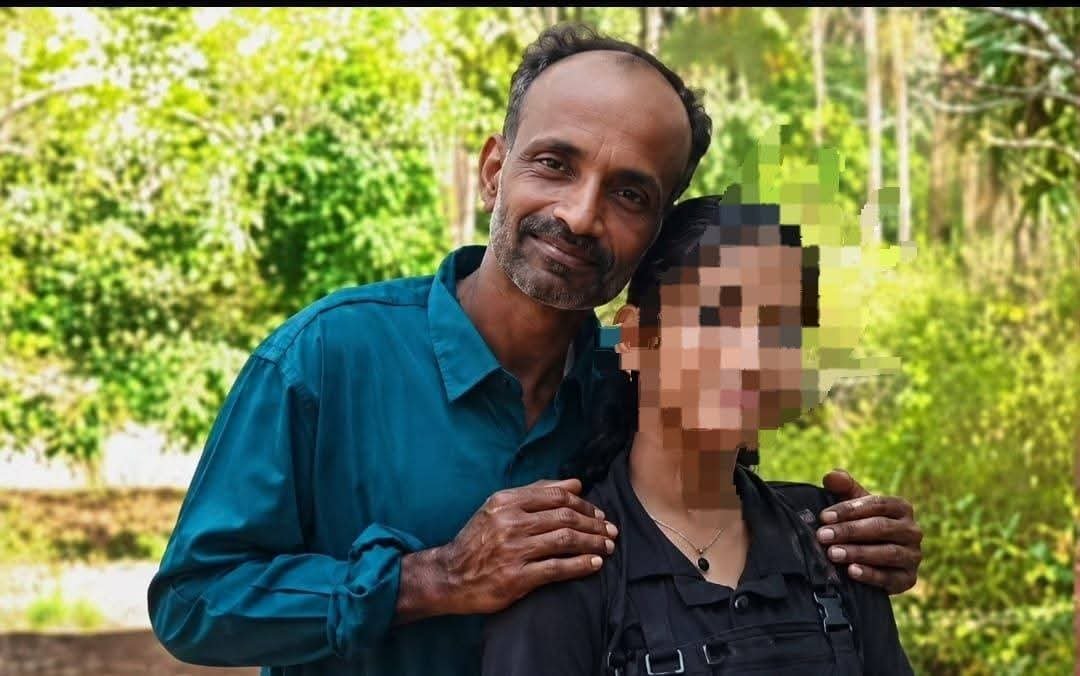 ಕಾಸರಗೋಡಿನಲ್ಲಿ ಮನಕಲಕುವ ದುರಂತ: ಒಂದೇ ಫ್ಯಾನ್‌ಗೆ ತಂದೆ–ಮಗಳು ನೇಣು ಬಿಗಿದ ಸ್ಥಿತಿಯಲ್ಲಿ ಪತ್ತೆ