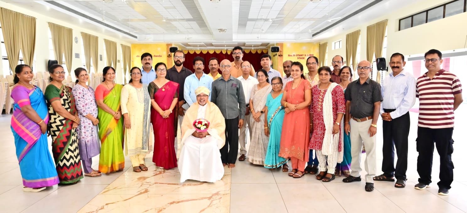 ಕಥೋಲಿಕ್ ಸಭಾ ಉಡುಪಿ ಪ್ರದೇಶ್ ನ ನೂತನ ಆಧ್ಯಾತ್ಮಿಕ ನಿರ್ದೇಶಕರಿಗೆ ವಿವಿಧ ಸಂಘಟನೆಗಳಿಂದ ಸನ್ಮಾನ