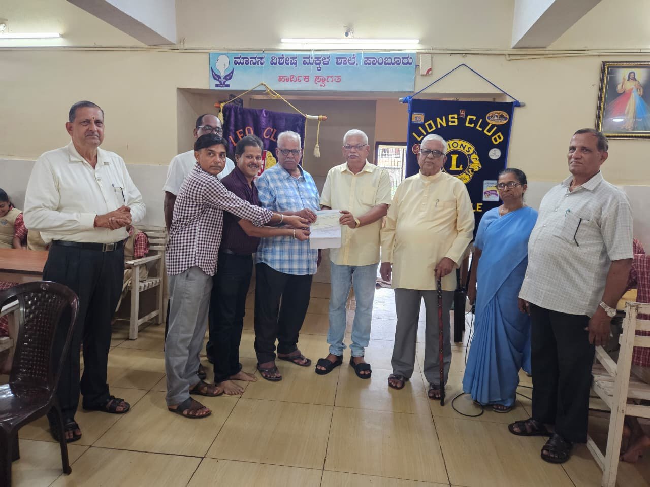 ಲಯನ್ಸ್ ಕ್ಲಬ್ ಮೂಡುಬೆಳ್ಳೆಯ ಸಹಯೋಗದಲ್ಲಿ ವಂದನಾ ಮೆನೆಜಸ್ ಅವರ ಜನ್ಮದಿನದ ಪ್ರಯುಕ್ತ ಮಾನಸ ಪಾಂಬೂರಿನಲ್ಲಿ ವಿಶೇಷ ಮಕ್ಕಳಿಗೆ ಮಧ್ಯಾಹ್ನದ ಊಟ
