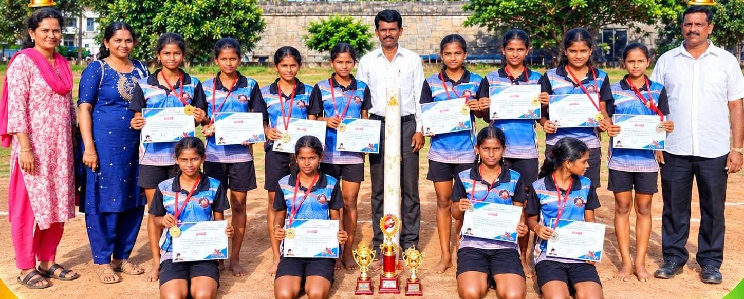 ಹಾಲಾಡಿ: ವಿದ್ಯಾರ್ಥಿನಿಯರ ಖೋ ಖೋ ತಂಡ ಜಿಲ್ಲಾ ಮಟ್ಟಕ್ಕೆ ಆಯ್ಕೆ